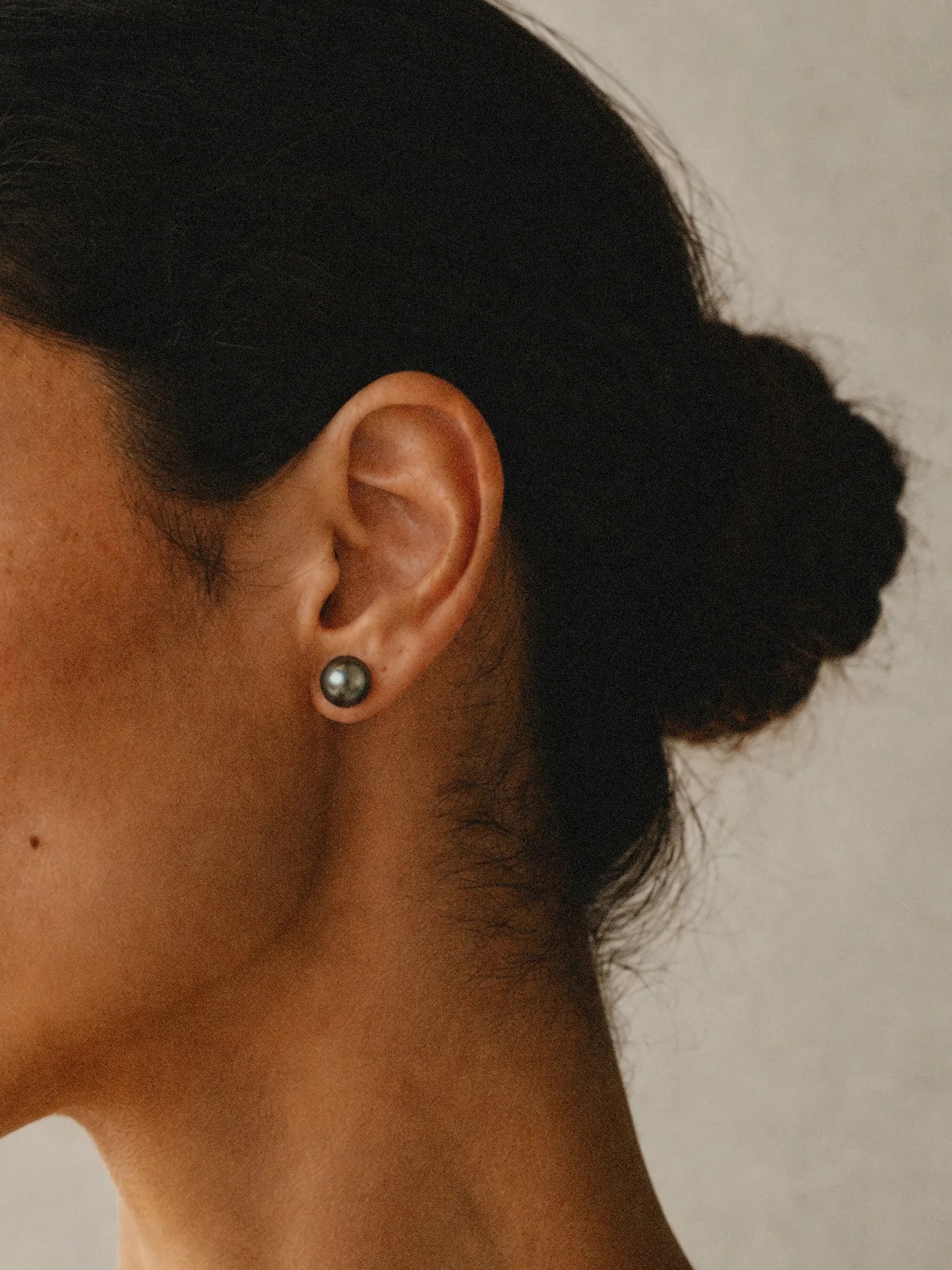 One-Step Elegance Crystal Pearl Stud Earrings