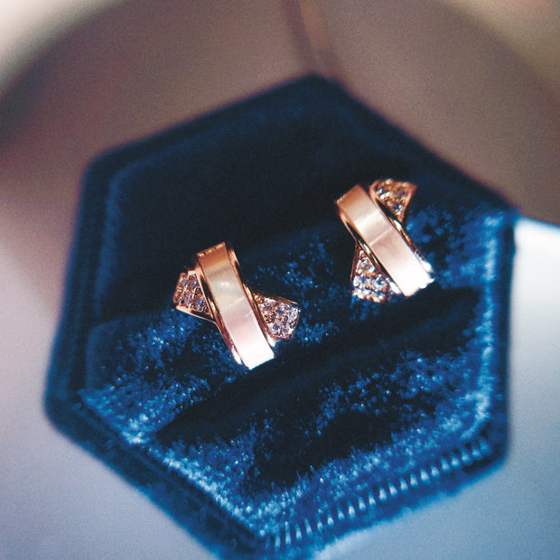 Silk Blouse Mother-of-Pearl Stud Earrings
